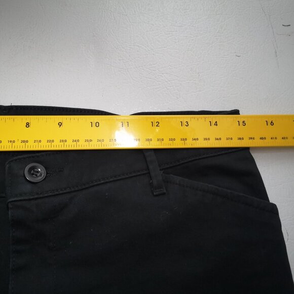 Lee Petite Ladies Size 8S Relaxed Fit Mid Rise Straight Leg Black Jeans - Picture 10 of 12